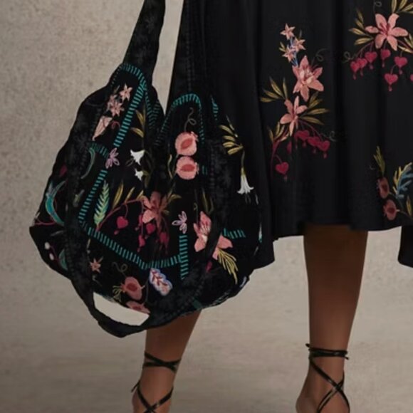 Johnny Was Velvet Tote Bag Amarylla - Picture 8 of 8